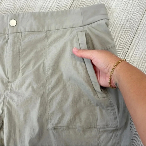 Athleta Utility Cargo Hidden Pockets Drawstring Jogger Pants Gray Size 16 - Picture 3 of 13